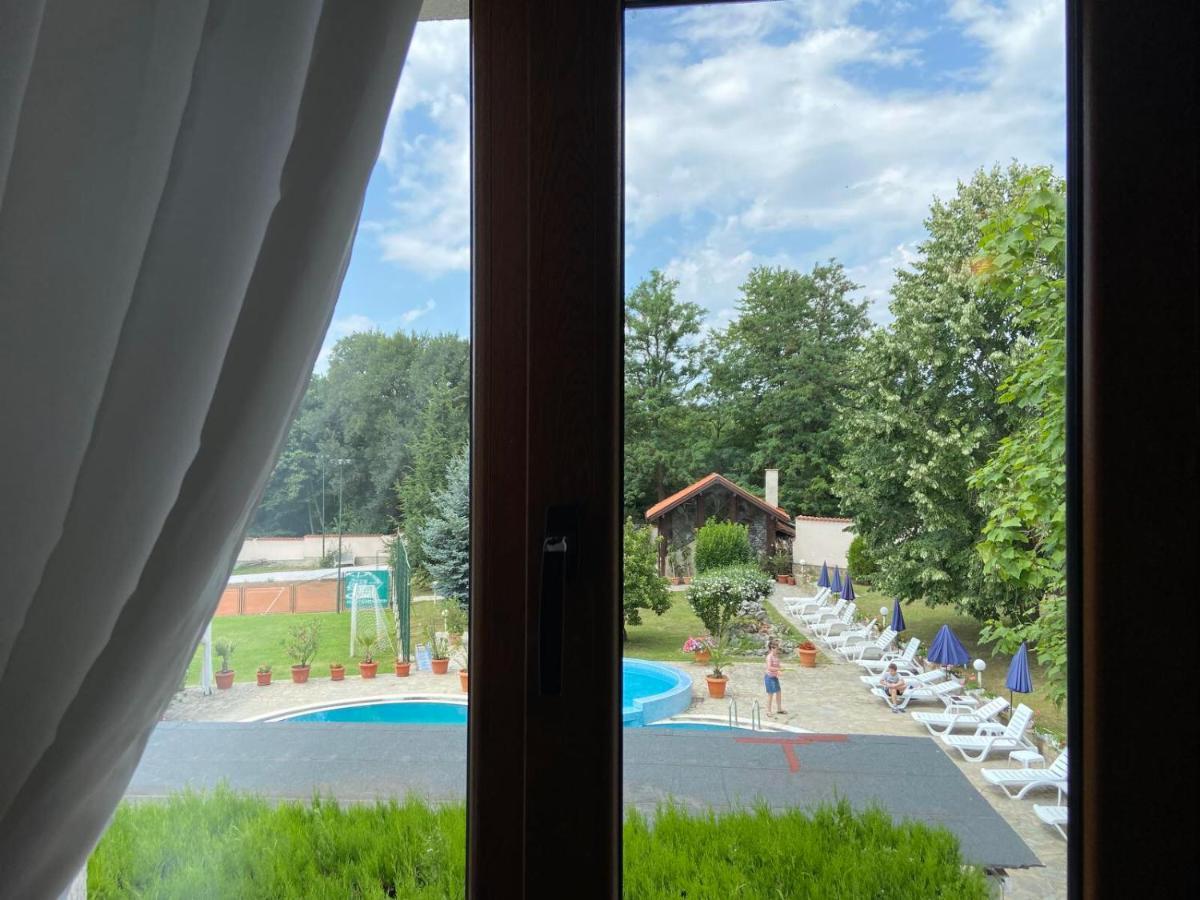 Hotel Shterev Anevo Sopot Bagian luar foto