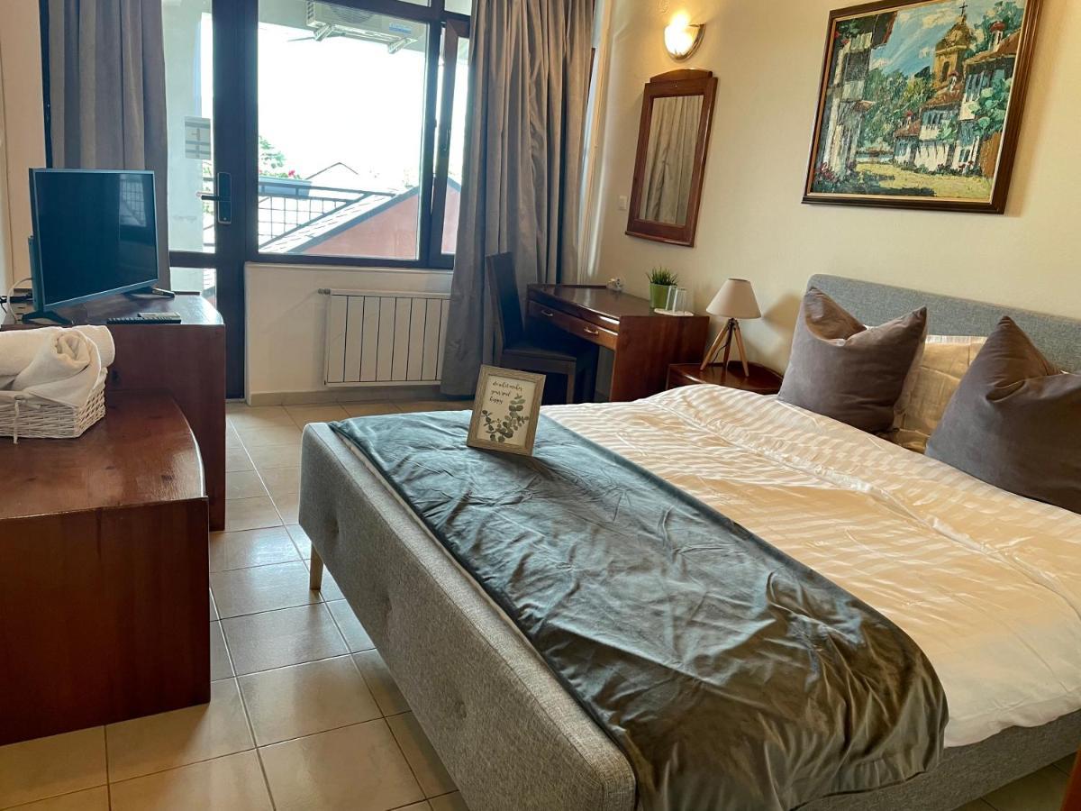 Hotel Shterev Anevo Sopot Bagian luar foto